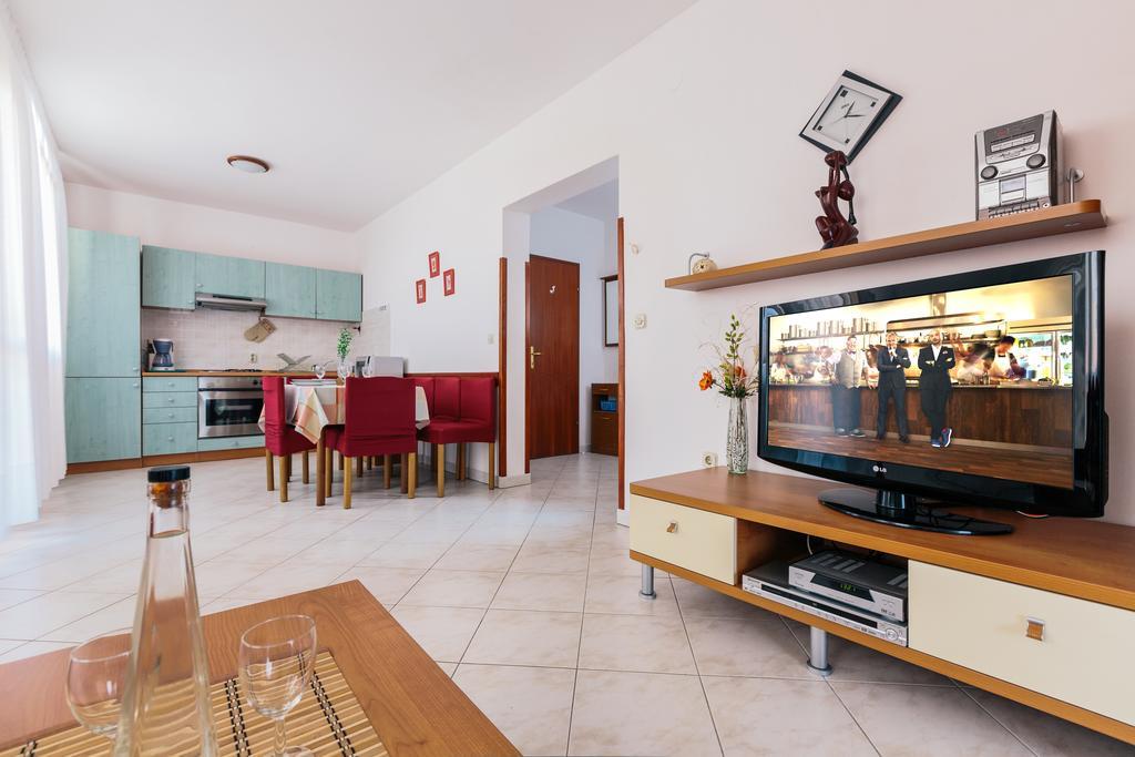 Andela Apartment Pula Zimmer foto